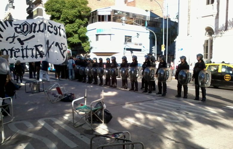 Feria de artesanos de Plaza Houssay